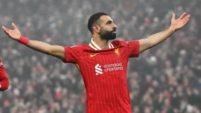 Mohamed Salah Mainkan Tawaran Arab Saudi untuk Desak Kontrak Baru di Liverpool?