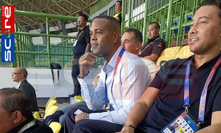 Patrick Kluivert Nonton Langsung Liga 1 Indonesia