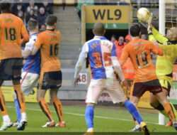 Prediksi Skor Blackburn Rovers vs Wolverhampton 09 Februari 2025