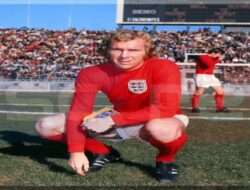 Profil Bobby Moore “The Iconic Captain” 1941-1993