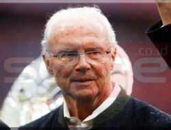 Profil Franz Beckenbauer: Sang Kaisar Sepak Bola Jerman (1945-2024)