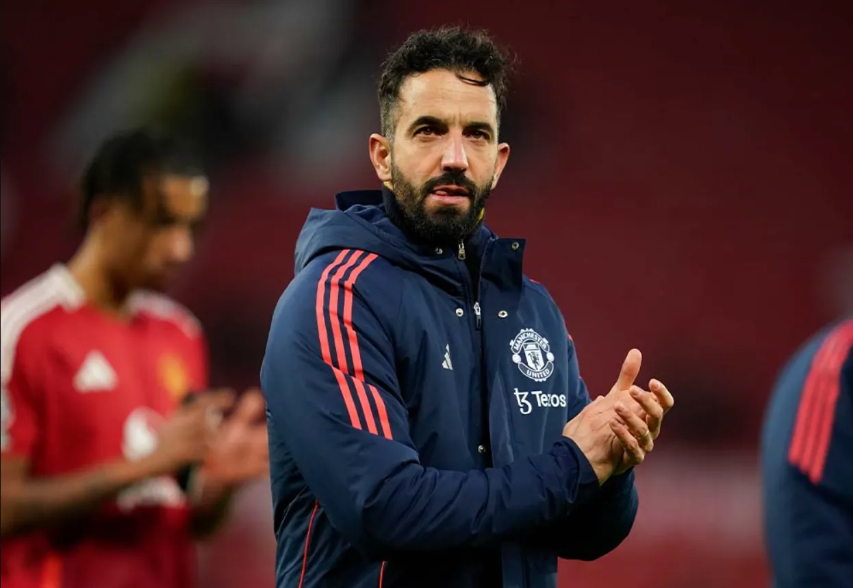 Cuma Coba-coba, Ruben Amorim Bakal Kembalikan Patrick Dorgu ke Posisi Aslinya Ruben Amorim