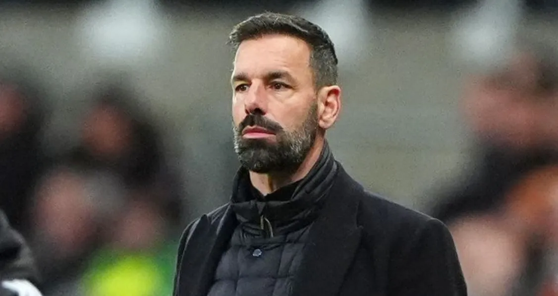 Ruud van Nistelrooy Nyinyiri Manchester United, Kenapa Tuh? Ruud van Nistelrooy