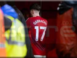 2 Spekulasi Sikap Alejandro Garnacho Usai Diganti