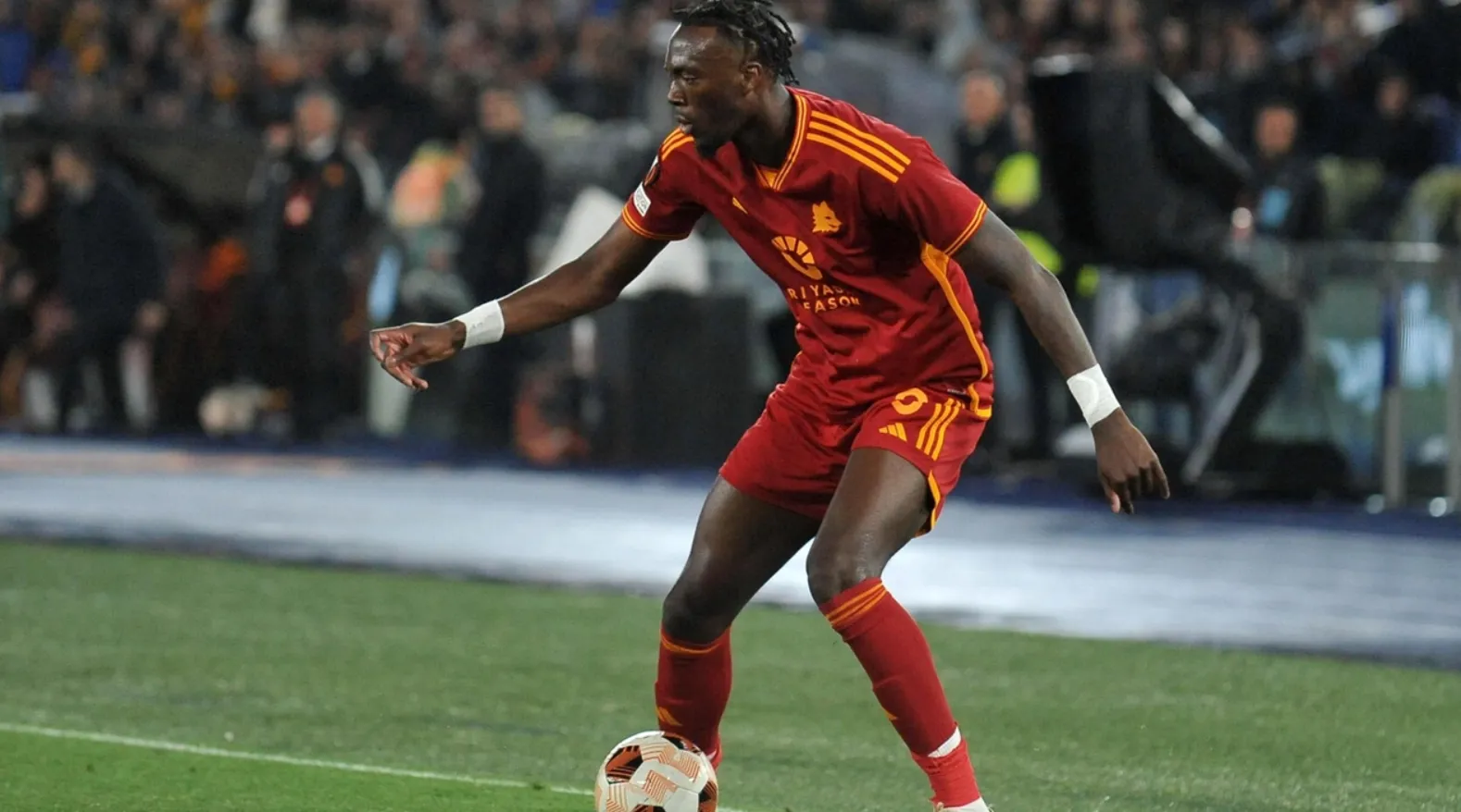 Tammy Abraham Cetak 2 Gol ke Gawang AS Roma, Banjir Pujian tapi Ada Rasa Sesak di Dada Tammy Abraham