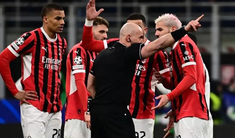 Milan Bisa Raup Untung Besar dari Penjualan Theo Hernandez Theo Hernandez