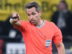Kemarahan Pelatih Roma pada Wasit Tobias Stieler: Dia Menunggu Porto Menang!