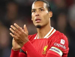 Agen Sudah Bertemu Direktur Liverpool, Van Dijk Segera Teken Kontrak Baru?