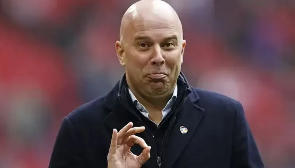 Pujian Slot Untuk Van Dijk, Kode Agar Liverpool Perpanjang Kontrak Sang Kapten? arne slot