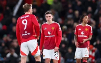 Pegangan yang Erat! MU Diprediksi Masih Akan Terombang-ambing Selama 18 Bulan ke Depan