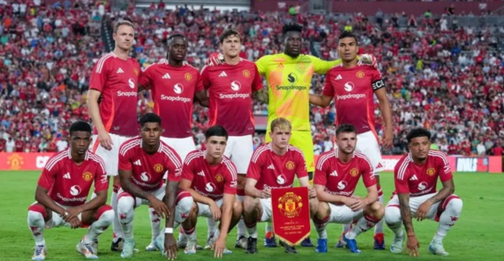 Pegangan yang Erat! MU Diprediksi Masih Akan Terombang-ambing Selama 18 Bulan ke Depan manchester united