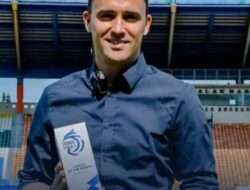 Persebaya Lapar Kemenangan, Manfaatkan Bernardo Tavares yang Lagi Pulang Kampung