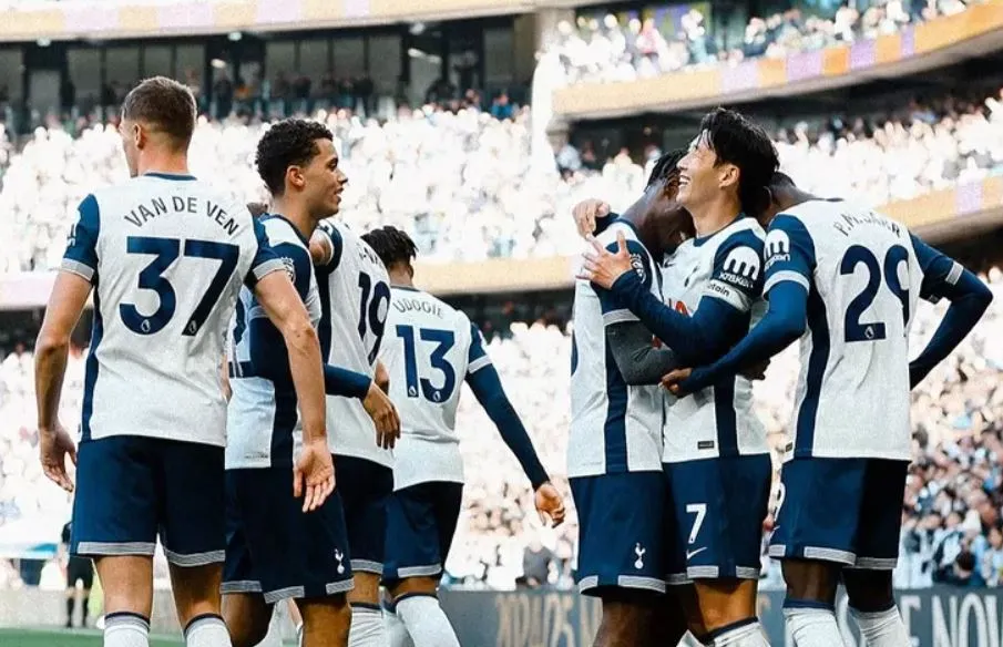 Prediksi Bola AZ Alkmaar Vs Tottenham 7 Maret 2025 AZ Alkmaar Vs Tottenham