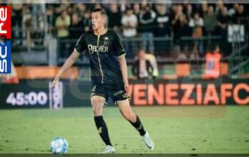 2 Aksi Keren Jay Idzes di Lini Pertahanan Venezia