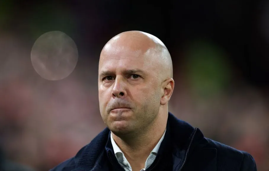 Final Carabao Cup: Arne Slot dan Van Dijk Sepakat Incar Trofi Pertama Musim Ini Arne Slot