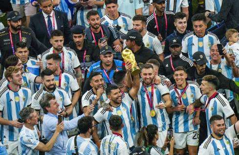 Pemain Argentina Senior: Daftar Timnas untuk Piala Dunia 2026 Bintang veteran Argentina yang siap berlaga di turnamen terbesar 2026.