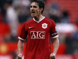 Gary Neville: Arsenal Musim Lalu Lebih Baik dari Liverpool Musim Ini