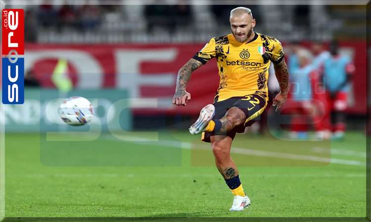 Gol Spektakuler Dimarco: Menghiasi Laga Inter vs Napoli