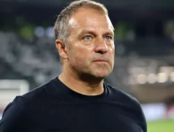 Hansi Flick: Lupakan Leg 1, Barca Harus Fokus Hadapi Benfica di Leg 2 Babak 16 Besar Liga Champions