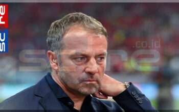 Hansi Flick Hadapi 2 Dilema: Pilih Marc Casado atau Frenkie de Jong?