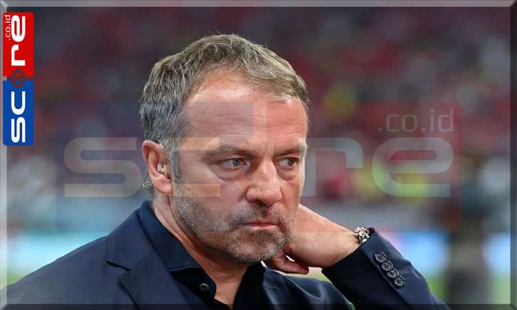 Hansi Flick Hadapi 2 Dilema