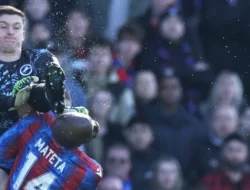 Kondisi Jean-Philippe Mateta Baik-Baik Saja Usai Dapat 25 Jahitan di Telinga