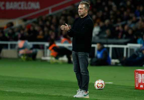 Hansi Flick 8-2 dan Momen Epik di Lapangan Hijau Kisah kemenangan bersejarah yang mengukir nama Hansi Flick di hati penggemar sepak bola.