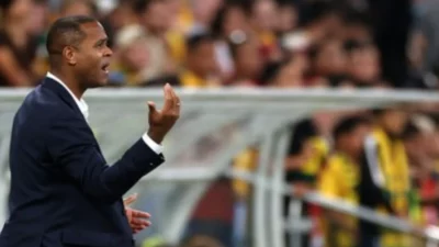 Perjudian Kluivert yang Gagal Total: Inginkan Timnas Indonesia Main Menyerang, Justru Babak Belur Digulung Australia