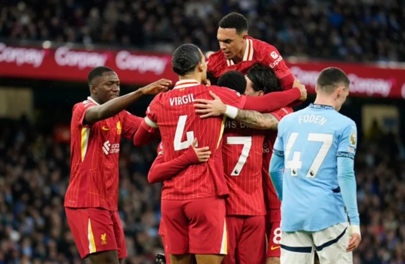 Arne Slot Ungkap Reaksi Mohamed Salah Usai Ditarik Keluar di Laga PSG vs Liverpool: Dia Bete Liverpool