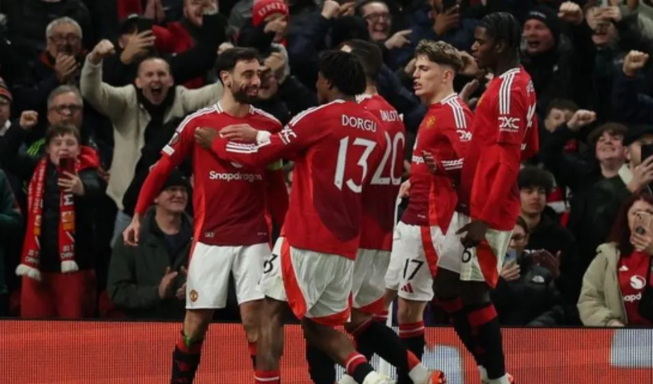 Kabar Terbaru Cedera Bek Manchester United Ayden Heaven, Seberapa Parah? Manchester United