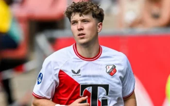 Ole Romeny Kembali Jadi Starter, Oxford United Tahan Imbang Norwich City 1-1