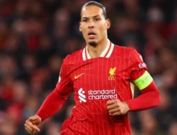 Van Dijk Bela 2 Rekannya yang Lakukan Blunder Fatal di Laga Belanda vs Spanyol