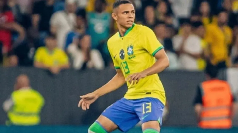 Jadi Obsesi Deco, Barcelona Kepincut Bek Kanan AS Monaco Vanderson