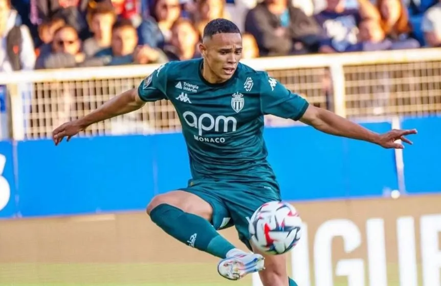 Jadi Obsesi Deco, Barcelona Kepincut Bek Kanan AS Monaco Vanderson