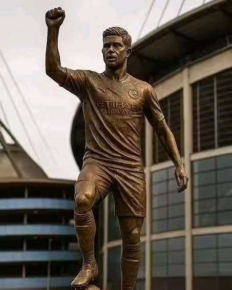 Bukan ke Arab, Kevin De Bruyne Bakal Satu Klub dengan Lionel Messi?