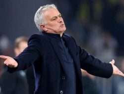 Sanksi Mourinho Dilarang Dampingi Fenerbahce hingga 3 Laga