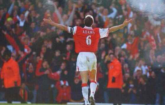 Arsenal 4-0 Everton 1998 Kemenangan legendaris yang mengukir sejarah The Gunners!