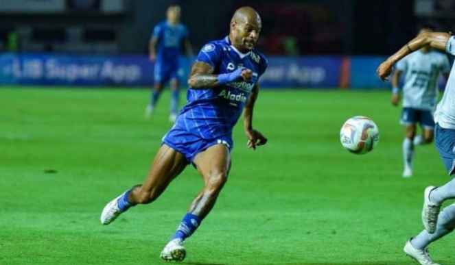 Berapa Gol David da Silva 2024/2025: Catatan Produktivitas Striker Persib Catatan gol David da Silva untuk Persib musim ini.