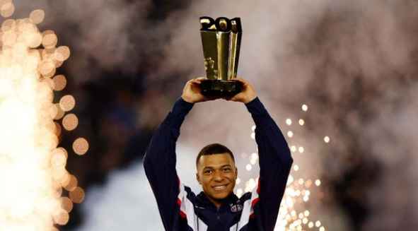 Top skor Liga Prancis sepanjang masa Teratas dan Daftar Lengkap Daftar legenda top skor Liga Prancis sepanjang sejarah.