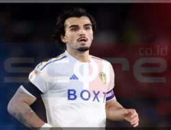 Pascal Struijk, Pemain Keturunan Indonesia Bawa Leeds Promosi