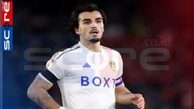 Pascal Struijk, Pemain Keturunan Indonesia Bawa Leeds Promosi