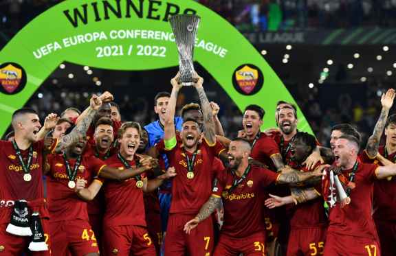 Statistik juara UEFA Conference League, rekor kompetisi