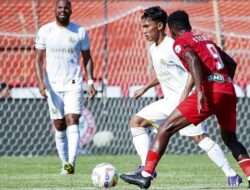 Hasil Pertandingan Arema FC vs Semen Padang Liga 1 Musim 2024/2025