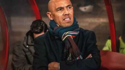 profil Simon Tahamata