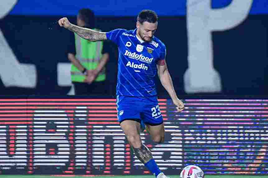 Pertandingan Marc Klok: Peran Vital Gelandang Naturalisasi Timnas Analisis Peran Penting Gelandang Tengah di Setiap Laga Timnas.