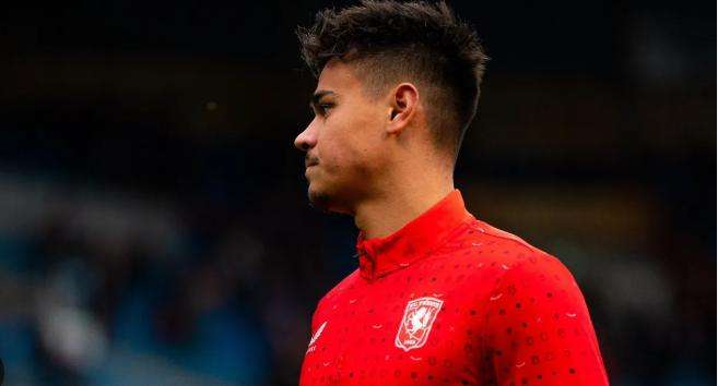 Pemain Termahal FC Twente: Profil Bintang dengan Nilai Transfer Top Bintang FC Twente Profil Pemain dengan Transfer Termahal 2025