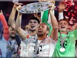 Harry Kane Cetak Sejarah dengan Trofi Pertamanya di Bayern Munich