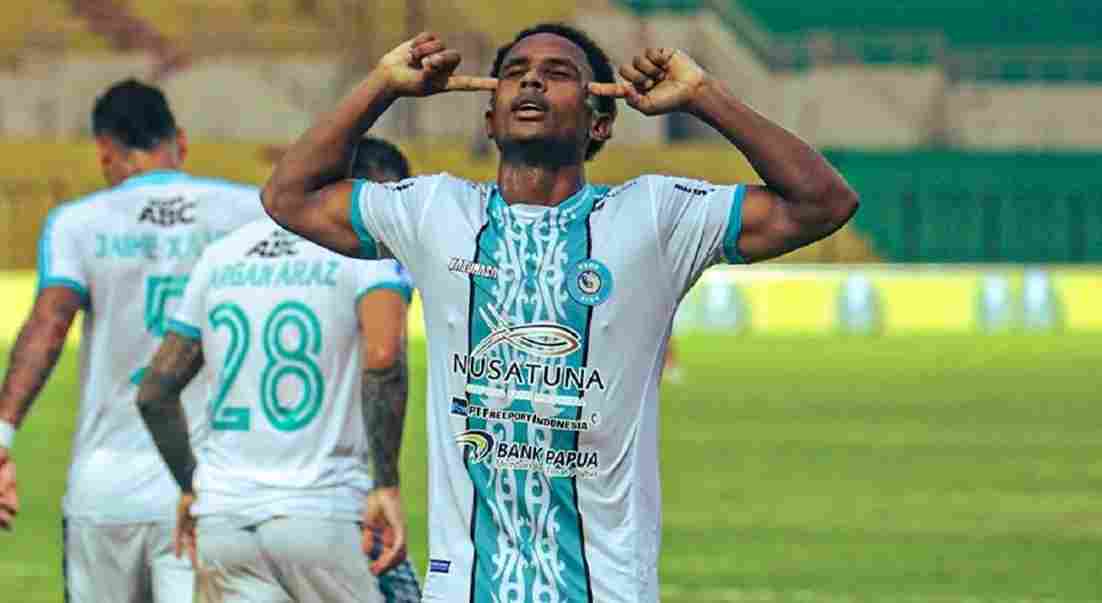 Line-up PSBS Biak Numfor vs Persis Solo