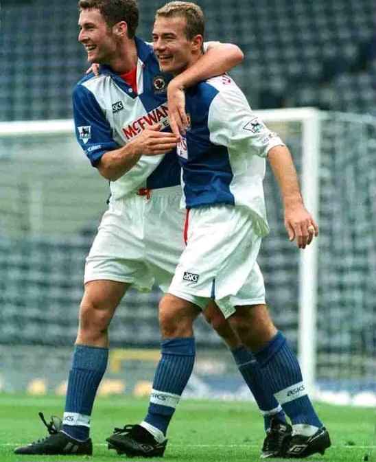 20 Top Skor Liga Inggris Sepanjang Masa: Isaak Ngarep Malah Dipecundangi Legenda Ini Alan Shearer, dengan 260 gol jadi top skor Liga Inggris Sepanjang Masa