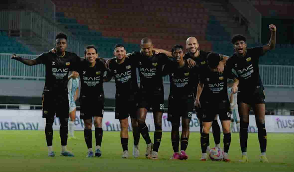 Analisis kekuatan lawan & kans lolos fase grup.